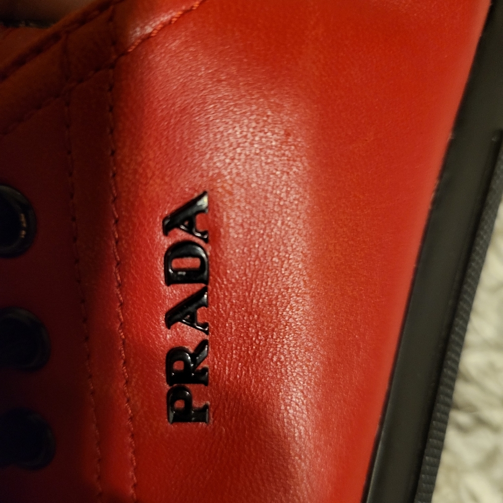 100% AUTHENTIC VIBRANT RED PRADA LEATHER SNEAKERS TRAINERS UNISEX ADULTS KIDS - Picture 8 of 16